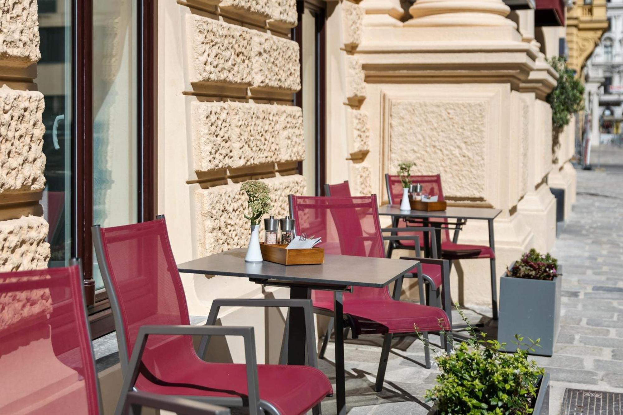 Hotel Rathauspark Wien, A Member Of Radisson Individuals Exterior photo