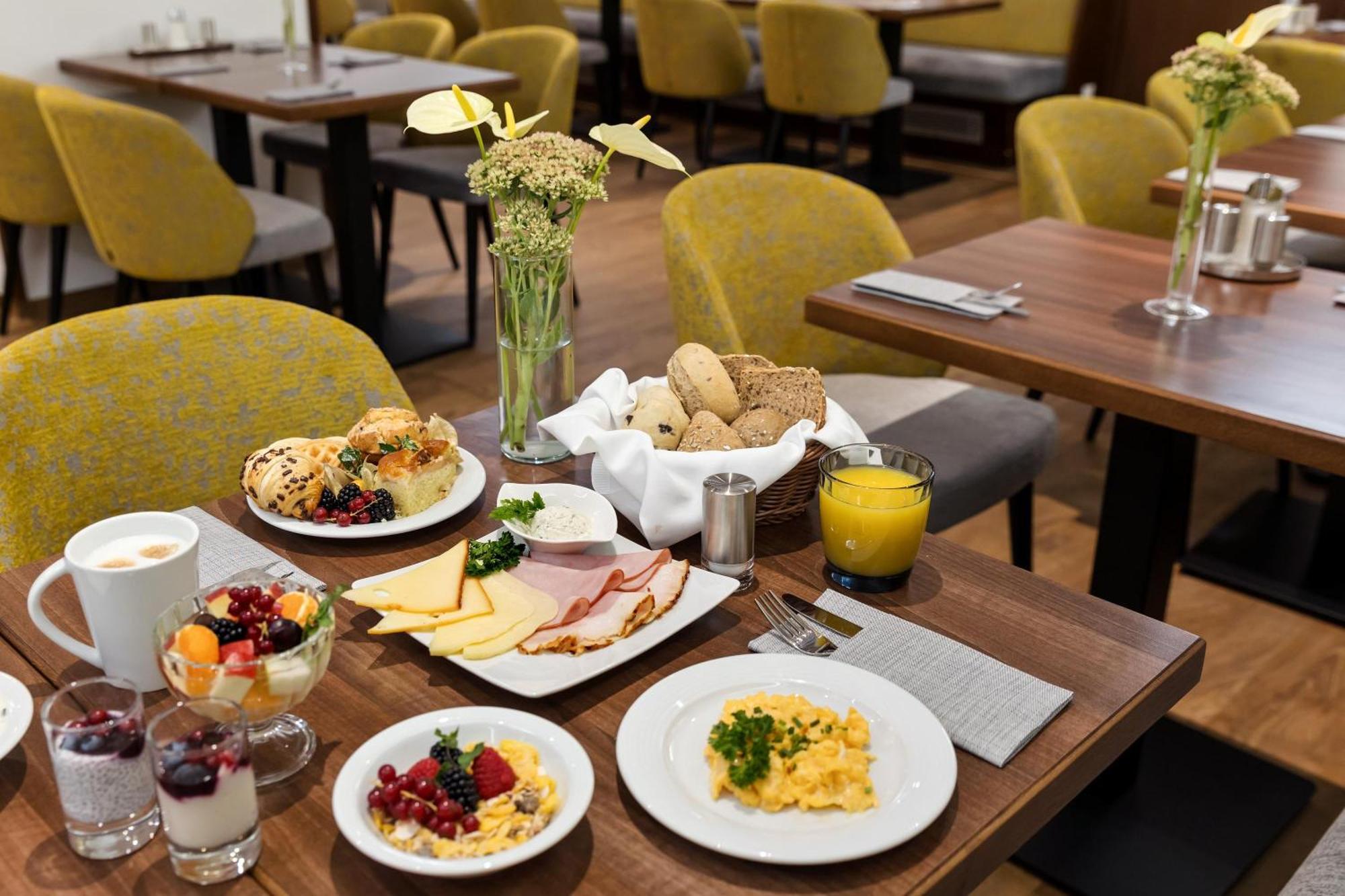 Hotel Rathauspark Wien, A Member Of Radisson Individuals Exterior photo