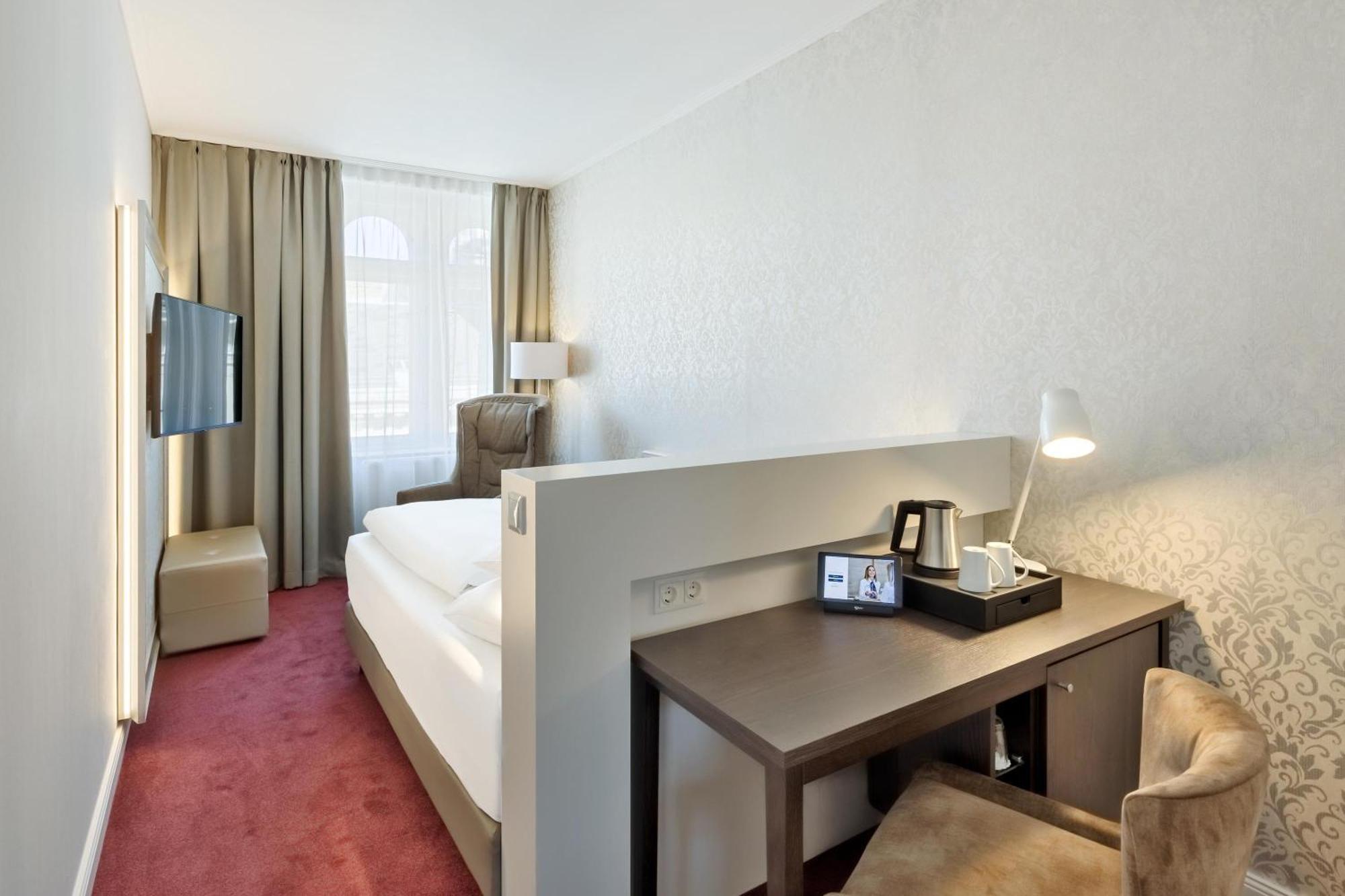 Hotel Rathauspark Wien, A Member Of Radisson Individuals Exterior photo