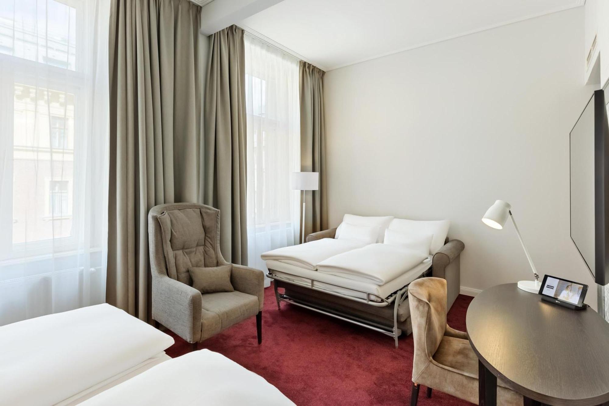 Hotel Rathauspark Wien, A Member Of Radisson Individuals Exterior photo