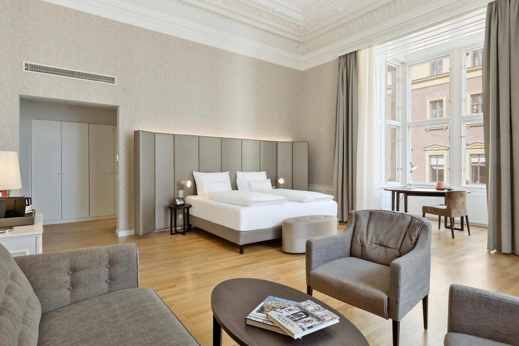 Hotel Rathauspark Wien, A Member Of Radisson Individuals Exterior photo