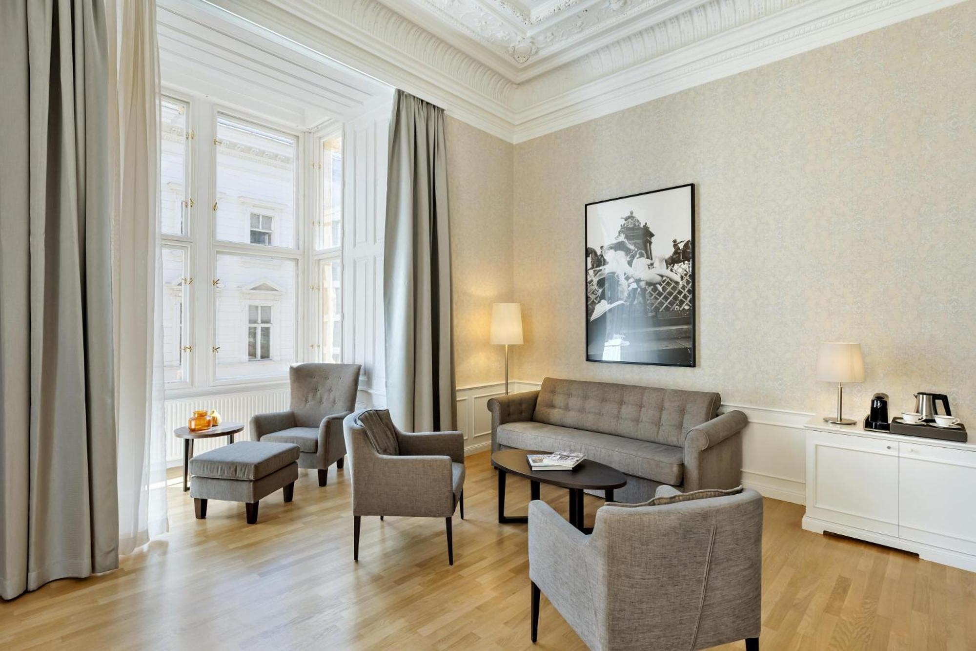Hotel Rathauspark Wien, A Member Of Radisson Individuals Exterior photo